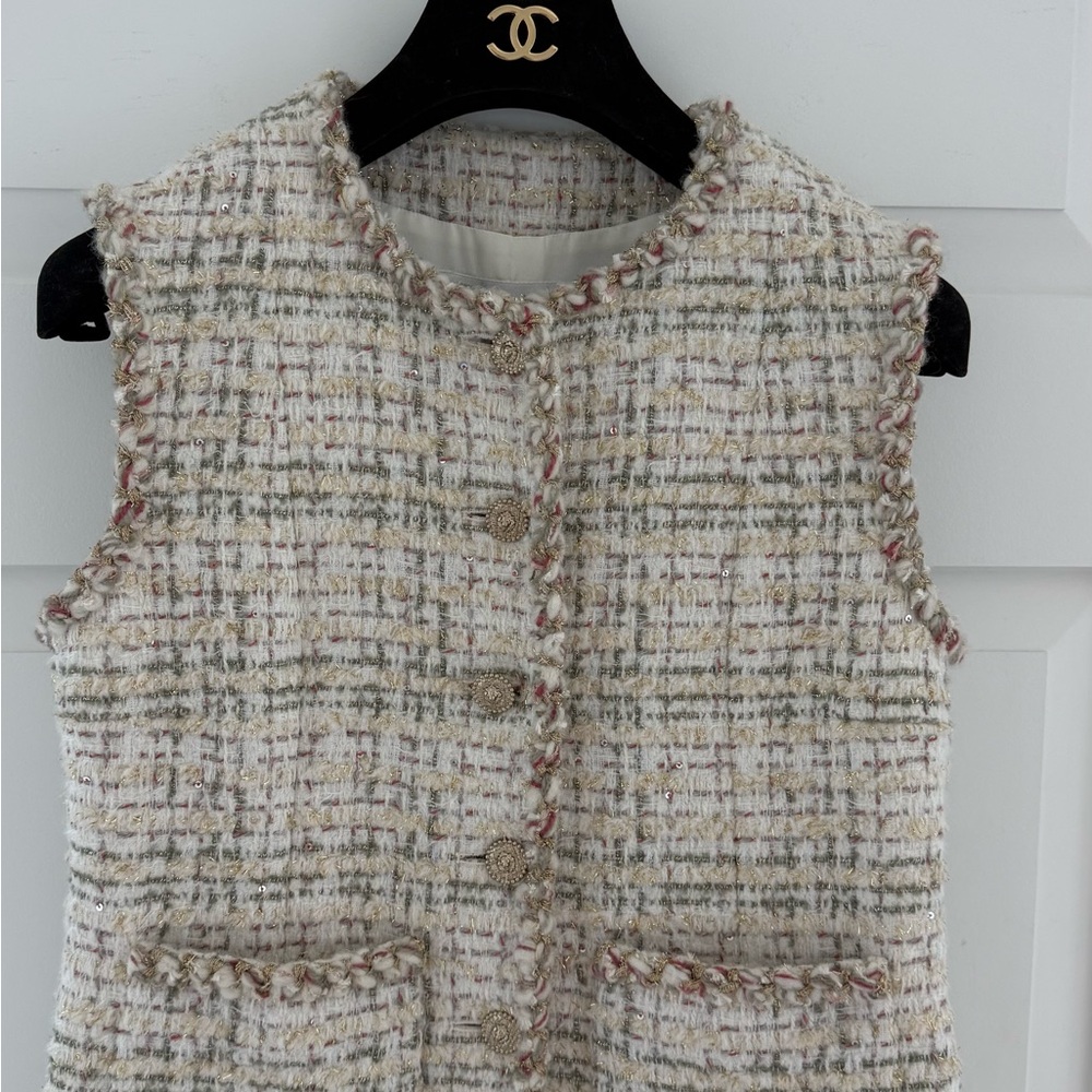 CHANEL Multicolor Tweed Vest